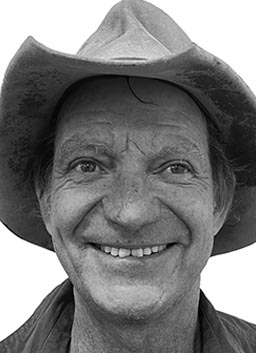 Des BARRITT